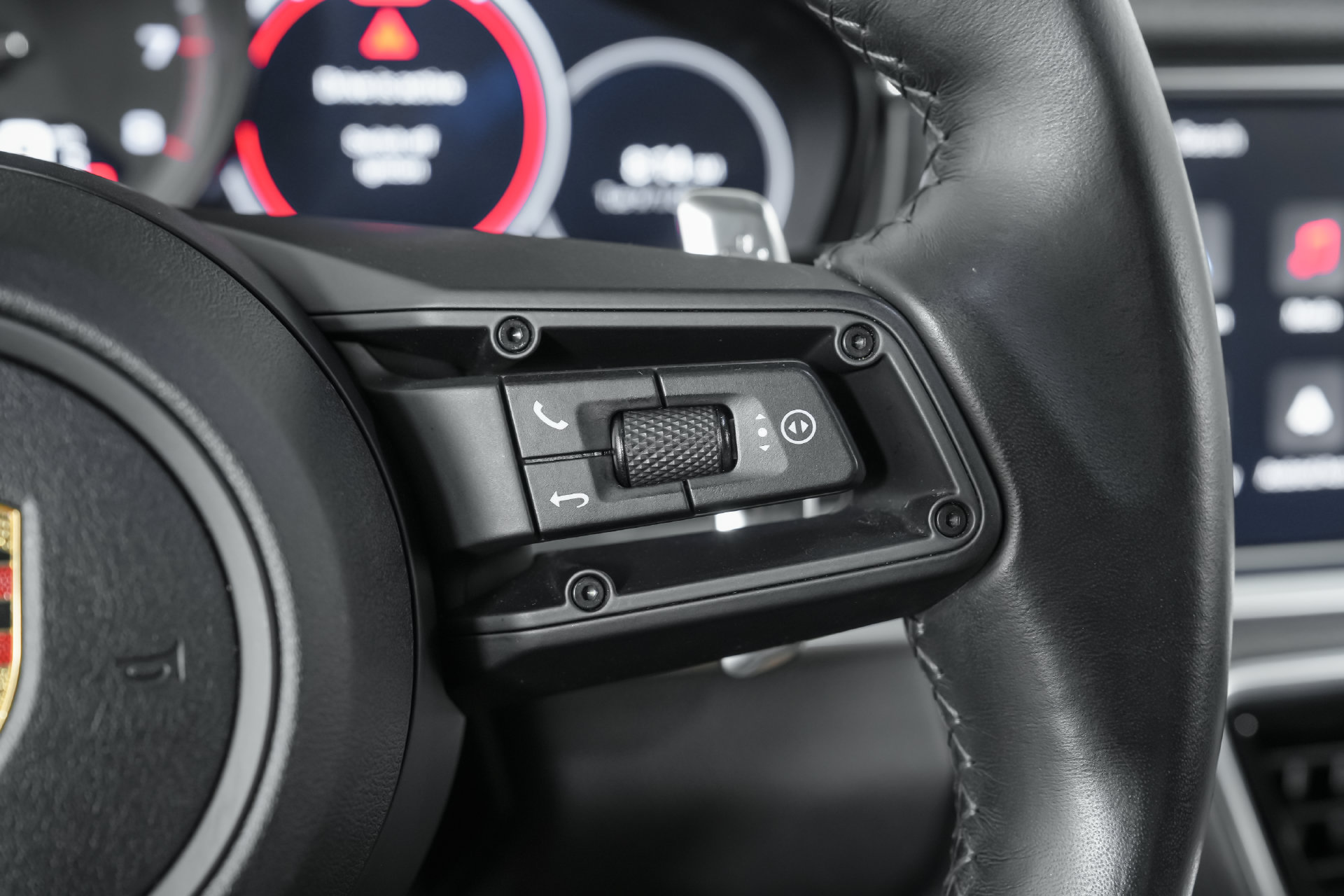 Used 2023 Porsche Panamera Platinum Edition RWD image 43