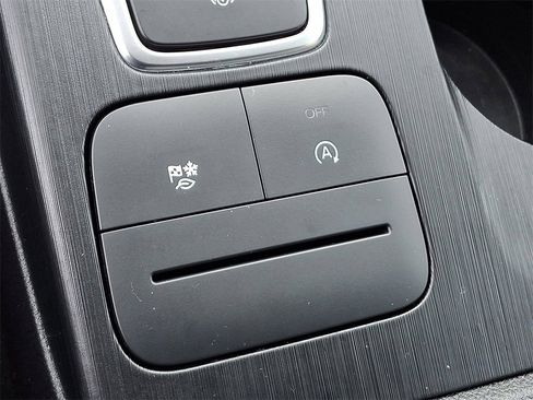 Certified 2022 Ford Escape SE w/ Convenience Package image 25