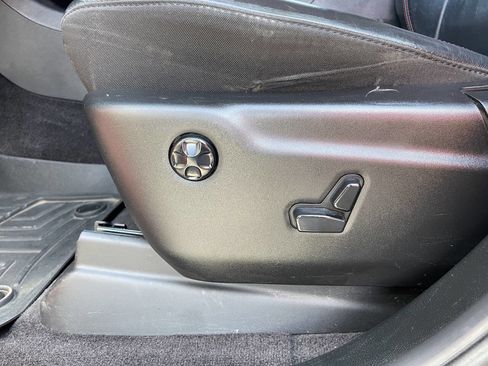 Used 2018 Dodge Durango GT w/ Premium Group image 19