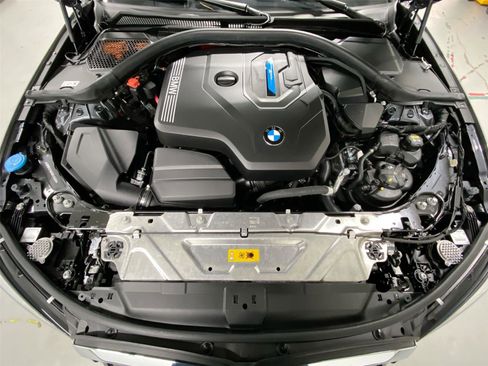 Used 2021 BMW 330e xDrive 330e xDrive w/ M Sport Package image 22