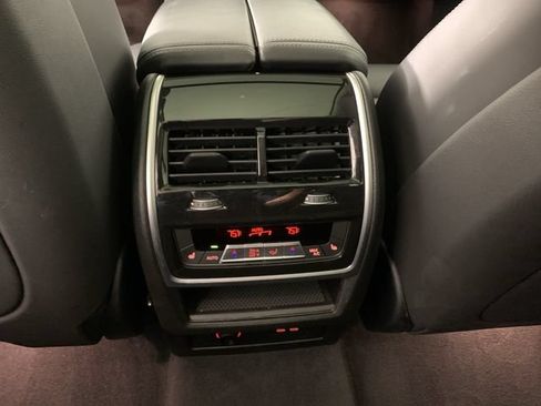 Used 2025 BMW X7 xDrive40i AWD/4WD image 37