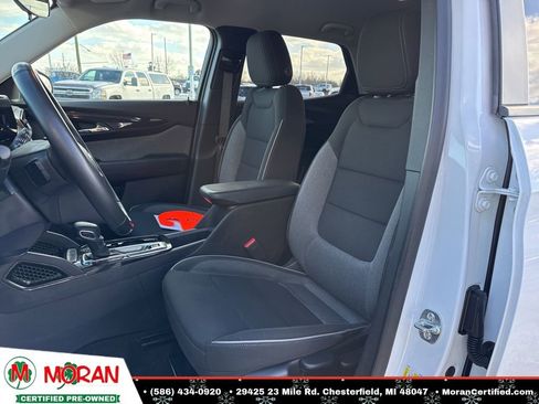 Used 2025 Chevrolet TrailBlazer LT w/ LT Cold Weather Package image 12