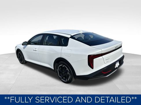 Used 2025 Kia K4 EX image 10