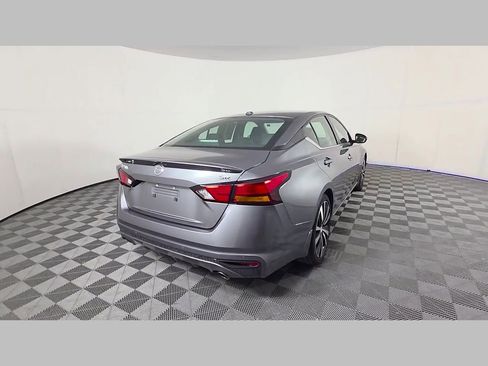 Used 2022 Nissan Altima 2.5 SR image 41
