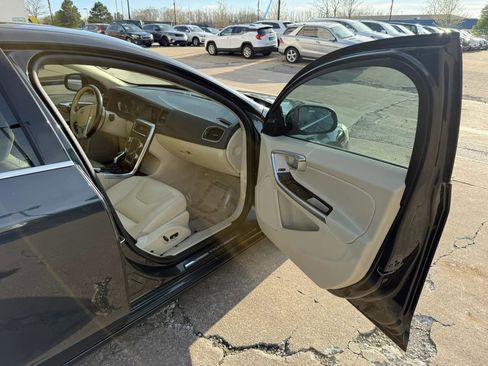 Used 2016 Volvo S60 T5 Premier image 24