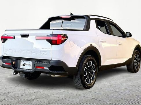 Used 2023 Hyundai Santa Cruz SEL Premium image 5