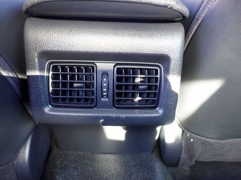 Used 2023 Toyota Camry XLE image 27