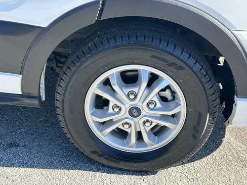 Used 2021 Ford Transit 350 XLT image 15