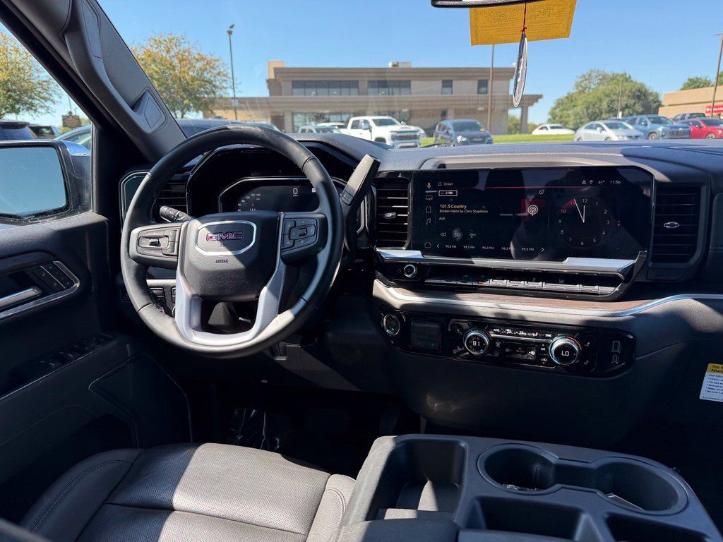 Used 2026 GMC Sierra 1500 SLT AWD/4WD image 15