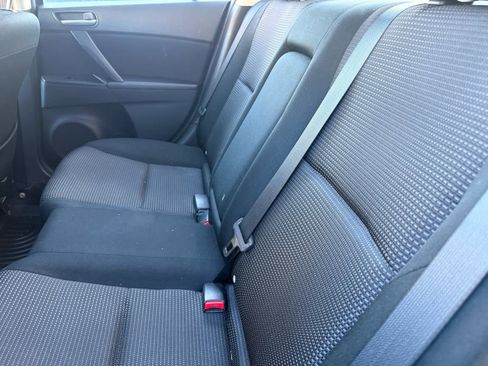 Used 2013 MAZDA MAZDA3 i Touring image 12