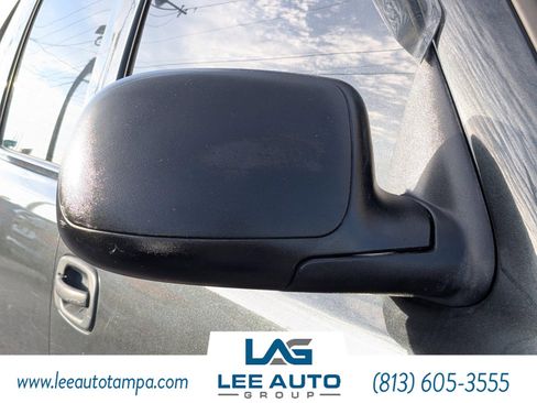 Used 2004 Chevrolet Avalanche Z66 w/ Preferred Equipment Group image 11