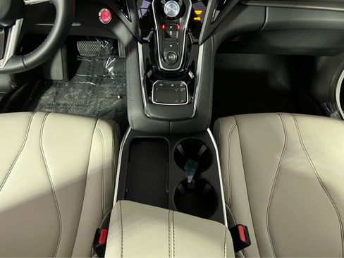 New 2026 Acura RDX SH-AWD image 9