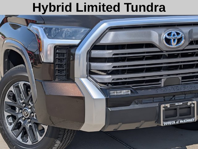 Used 2024 Toyota Tundra Limited w/ Power Package AWD/4WD image 3