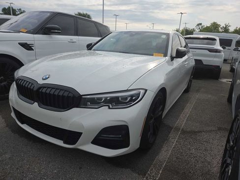 Used 2021 BMW 330i Sedan w/ M Sport Package RWD image 5