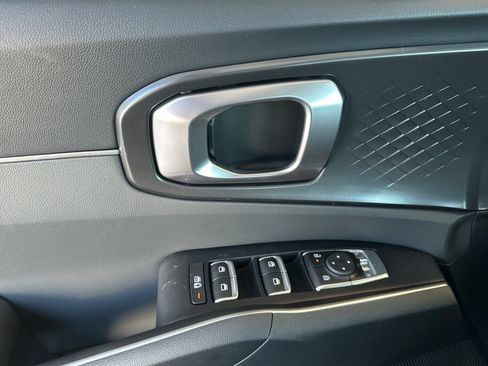 New 2026 Kia Sorento LX FWD image 11