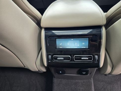 Used 2020 Lincoln Aviator Grand Touring w/ Equipment Group 301A AWD/4WD image 38