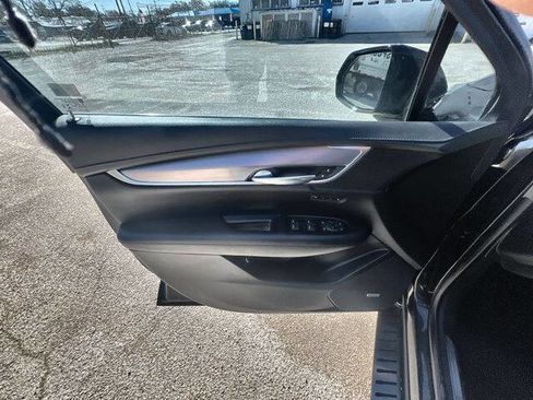 Used 2019 Cadillac XT5 Luxury w/ LPO, Black Ice Package image 21