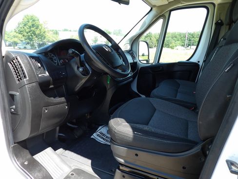 Used 2020 RAM ProMaster 2500 w/ Interior Convenience Group FWD image 16