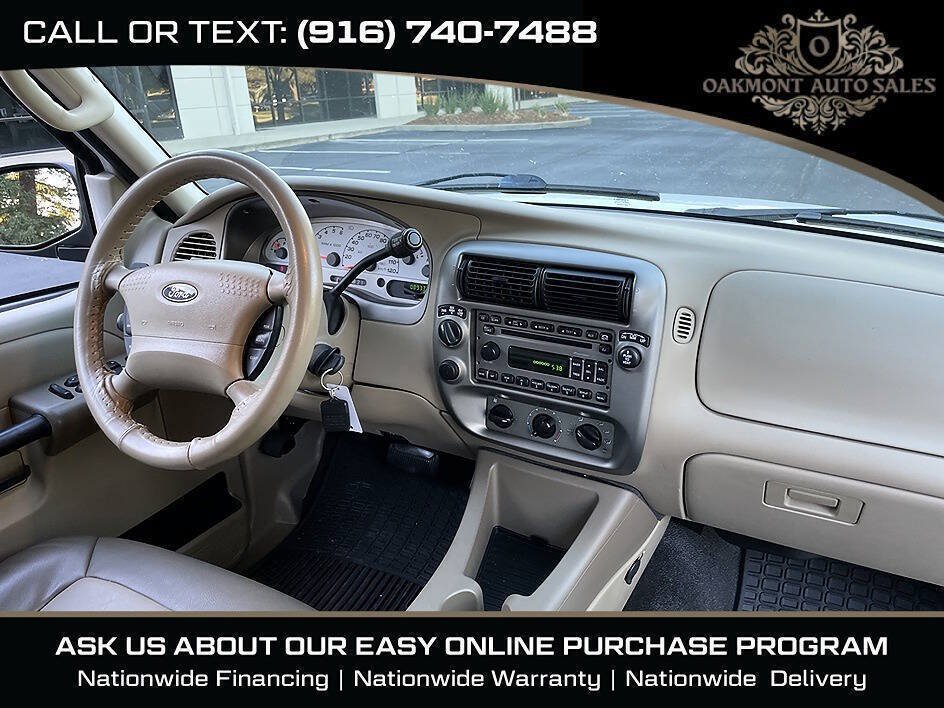 Used 2005 Ford Explorer Sport Trac XLT AWD/4WD image 17
