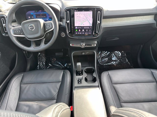 Certified 2024 Volvo XC40 B5 Core AWD/4WD image 15