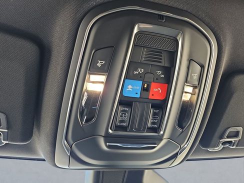 New 2025 Jeep Grand Cherokee Laredo X image 29