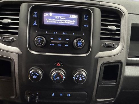 Used 2018 RAM 2500 Tradesman w/ Chrome Appearance Group image 23