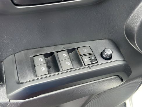Certified 2023 Toyota Tacoma SR image 9