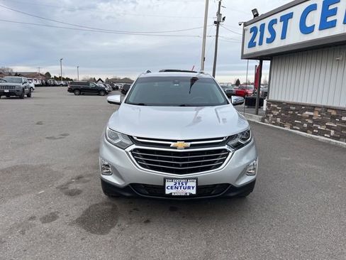 Used 2021 Chevrolet Equinox Premier image 2