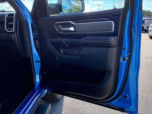 Used 2022 RAM 1500 Big Horn AWD/4WD image 12