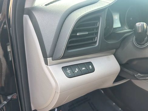 Used 2019 Hyundai Elantra Value Edition FWD image 29