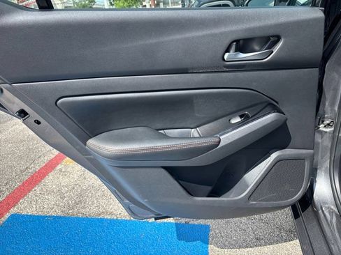 Used 2024 Nissan Altima 2.5 SR FWD image 19