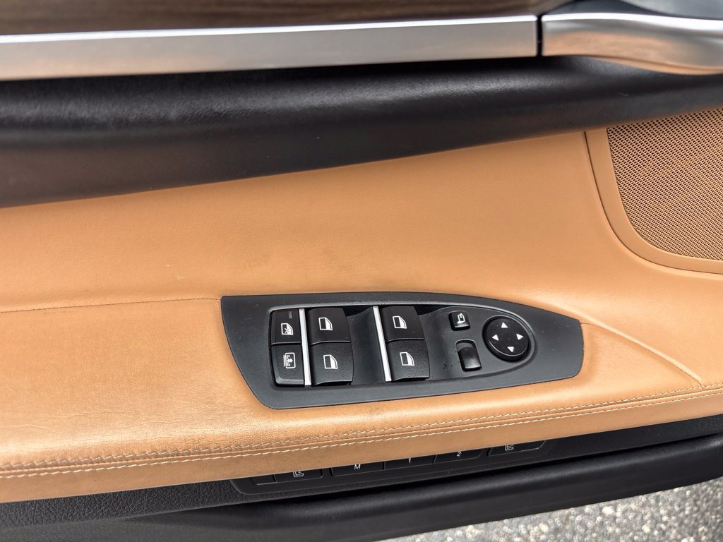 Used 2012 BMW 740i RWD image 11