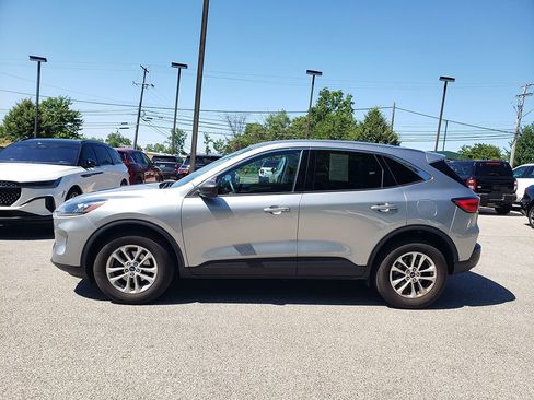 Used 2022 Ford Escape SE w/ Cold Weather Package AWD/4WD image 5