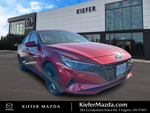 Used 2021 Hyundai Elantra SEL w/ Convenience Package FWD image 1
