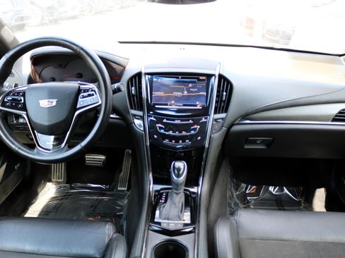 Used 2017 Cadillac ATS V w/ Luxury Package image 39