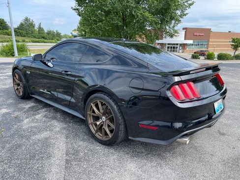 Used 2016 Ford Mustang GT Premium w/ Equipment Group 401A RWD image 4