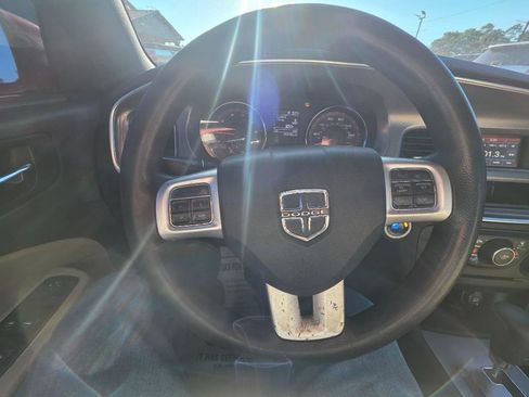 Used 2011 Dodge Charger SE image 13