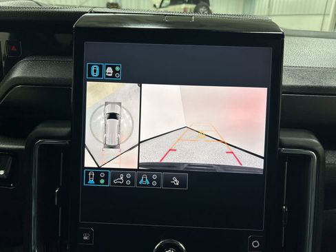 Used 2025 GMC Yukon Denali image 21