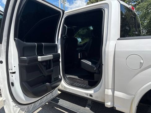 Used 2018 Ford F150 Platinum w/ Equipment Group 701A Luxury AWD/4WD image 12