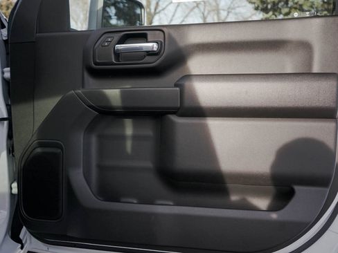 New 2025 GMC Sierra 3500 Pro w/ Convenience Package image 8