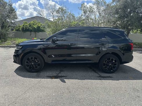 Used 2023 Kia Sorento SX AWD/4WD image 3