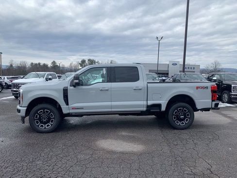 New 2026 Ford F250 Platinum AWD/4WD image 5