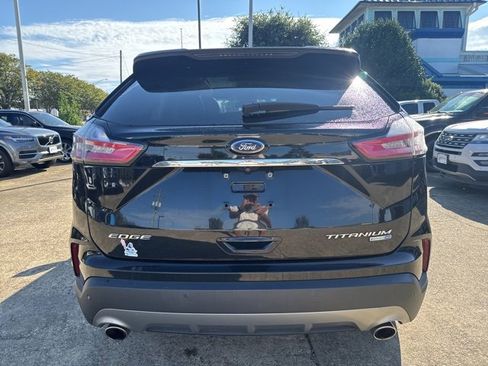 Used 2019 Ford Edge Titanium w/ Equipment Group 301A image 6