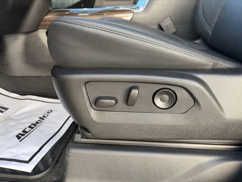 Used 2025 Chevrolet Silverado 2500 LT w/ Trail Boss Package image 19