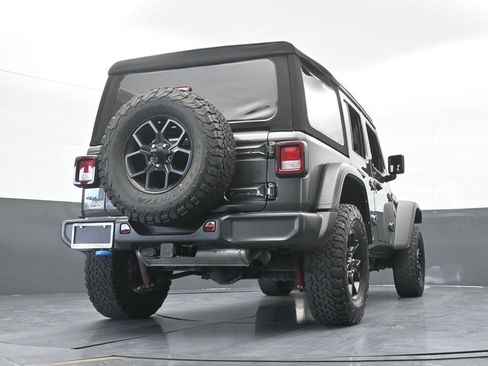 Used 2024 Jeep Wrangler Unlimited AWD/4WD image 64