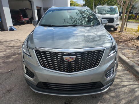 Used 2023 Cadillac XT5 Premium Luxury image 3