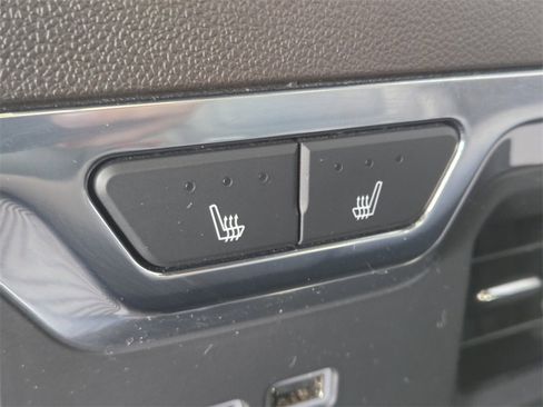 Used 2024 Chevrolet Silverado 2500 LTZ w/ LTZ Convenience Package image 18