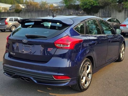 Used 2016 Ford Focus ST FWD image 7