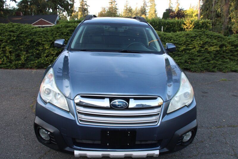 Used 2013 Subaru Outback 2.5i Limited AWD/4WD image 11