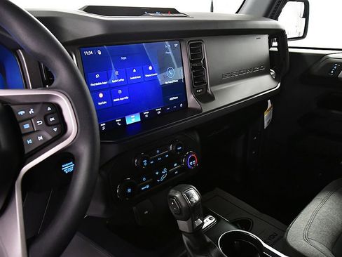 New 2026 Ford Bronco 2-Door AWD/4WD image 19